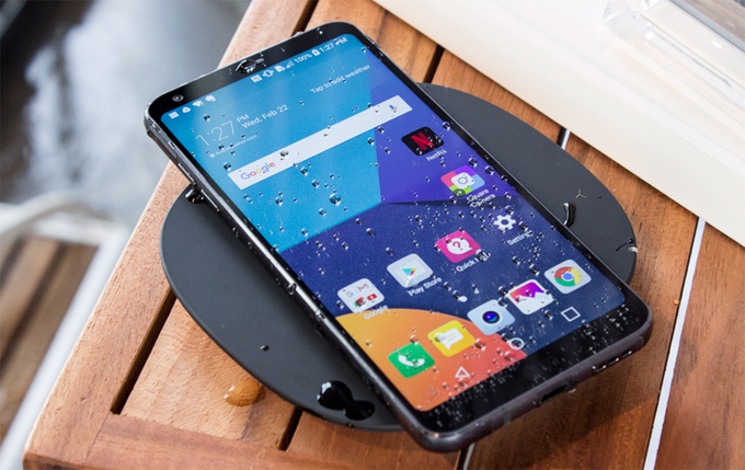 Nhiều người đang sạc pin smartphone sai cách