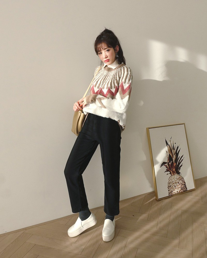 Nếu sợ áo len trơn màu nhàm chán, đã có loạt áo len họa tiết cứu giúp bạn đây Nếu sợ áo len trơn màu nhàm chán, đã có loạt áo len họa tiết cứu giúp bạn đây