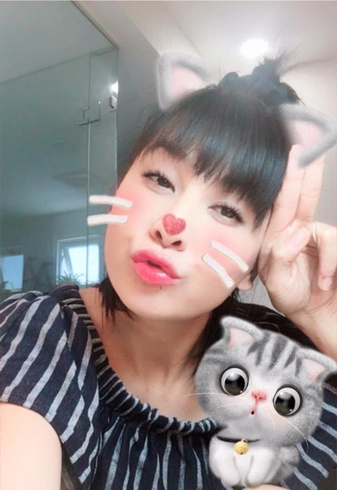 Cát Phượng khoe ảnh xinh đẹp thời trẻ và tâm thế đón tuổi 49