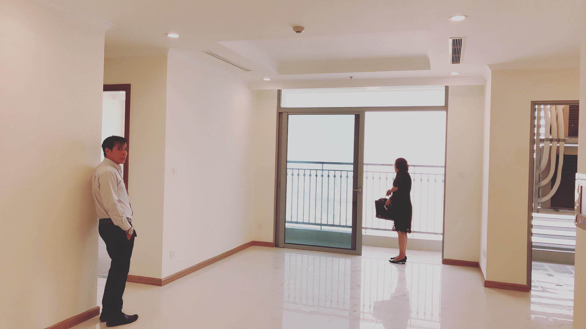 Đầu năm mới, Giang Hồng Ngọc mạnh tay chi 6 tỷ đồng mua nhà cho bố mẹ