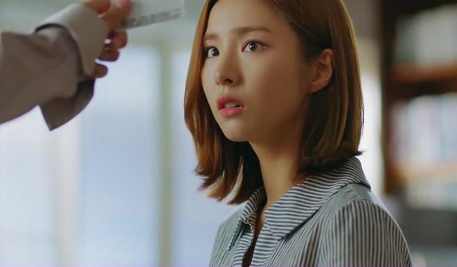 Kiếm bội tiền mỗi tháng, cuối cùng, chồng ném cho tôi tờ đơn ly hôn đầy cay đắng…