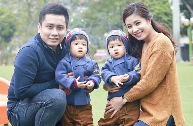 Đường tình lắt léo của 2 nữ MC Café Sáng: Hoàng Linh, Minh Hà