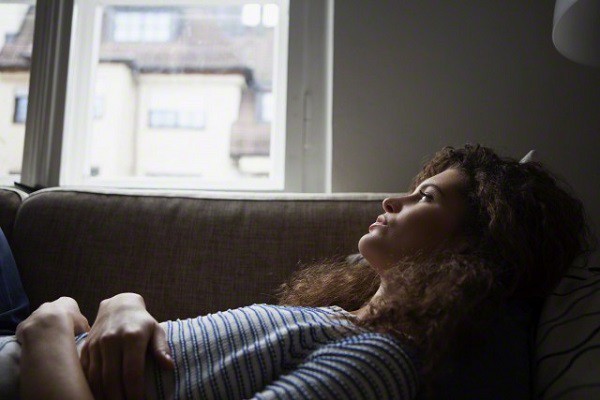 Dành cả tuổi thanh xuân để yêu một người, vậy mà cuối cùng mẹ anh mang đến cho tôi toàn là đắng cay