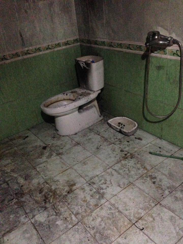 Hà Nội: Chuẩn bị tắm cho con, ông bố trẻ bàng hoàng khi bình nóng lạnh bốc cháy, phát nổ