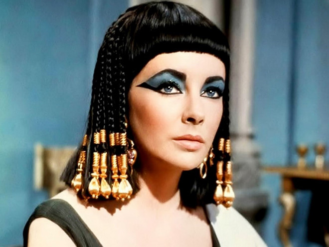 Phim Cleopatra mới sẽ có nhiều cảnh nhục dục hơn bản gốc