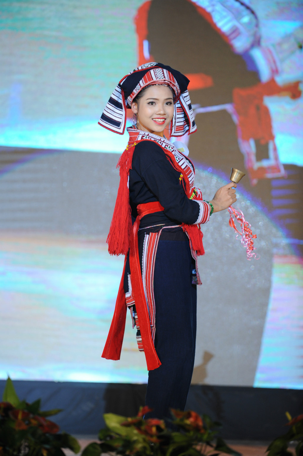 9X dân tộc Dao đến từ miền gái đẹp Tuyên Quang: Mơ làm bác sĩ giỏi