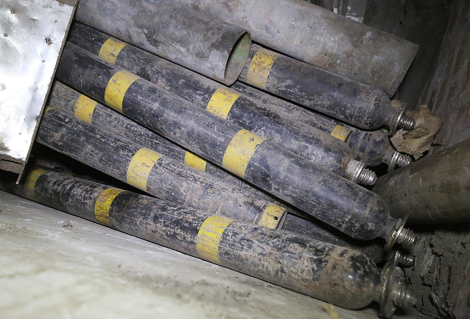 Kho đạn mới phát hiện ở làng Quan Độ chứa những gì?