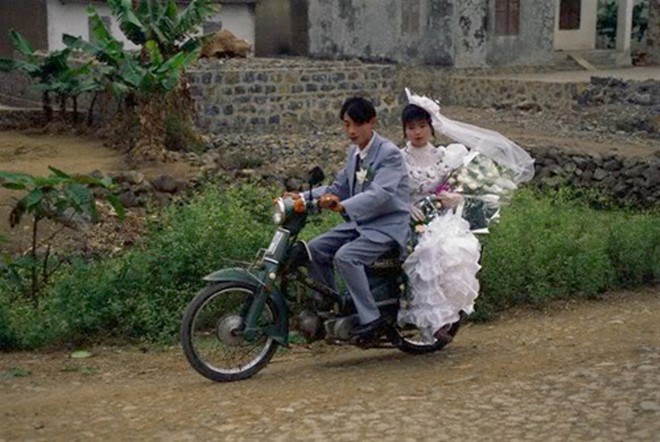 Ngọt ngào đầm ấm những đám cưới từ thời ông bà anh, hóa ra bí mật hạnh phúc chỉ gói lại bằng 3 không thật đơn giản!