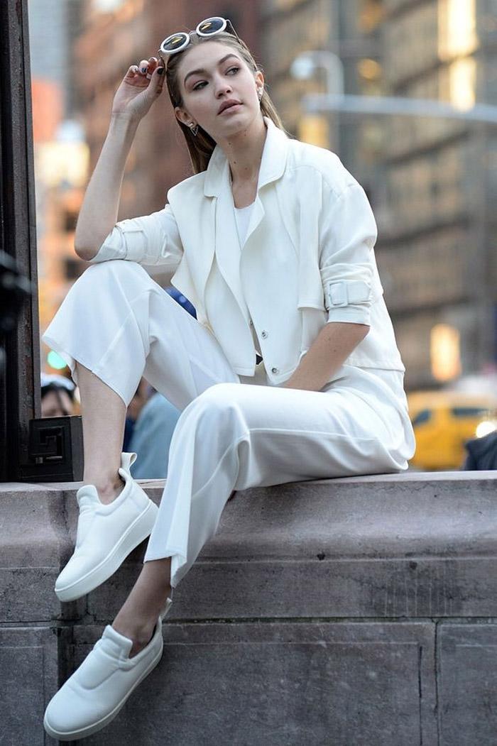 Ai mặc đồ cả cây quê như đồ ngủ thì hãy học 3 cô nàng này ngay!