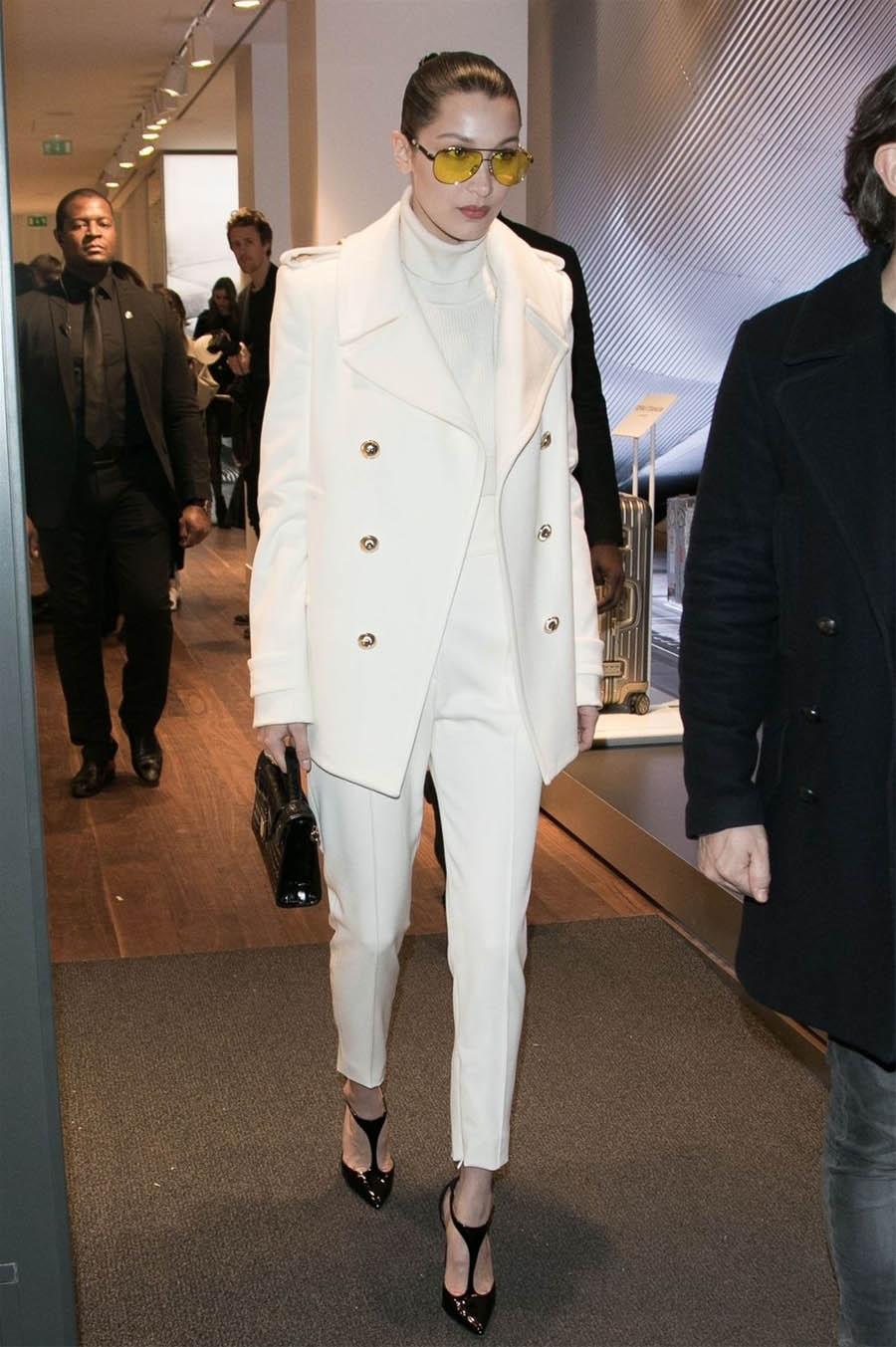 Ai mặc đồ cả cây quê như đồ ngủ thì hãy học 3 cô nàng này ngay!