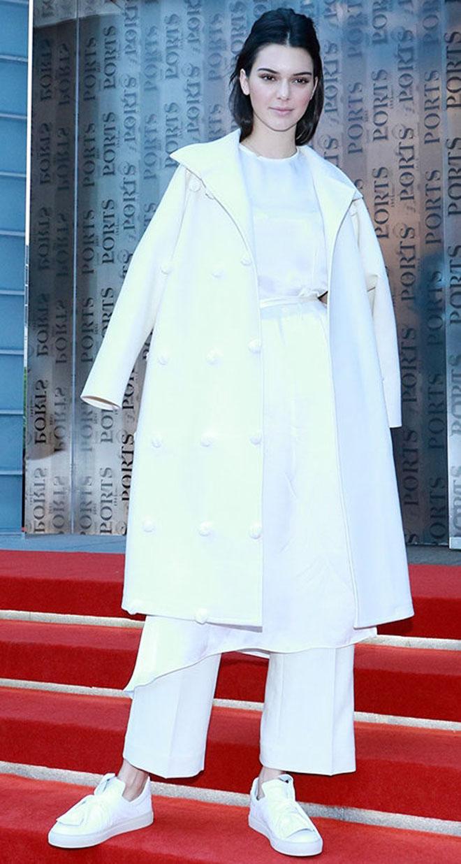 Ai mặc đồ cả cây quê như đồ ngủ thì hãy học 3 cô nàng này ngay!