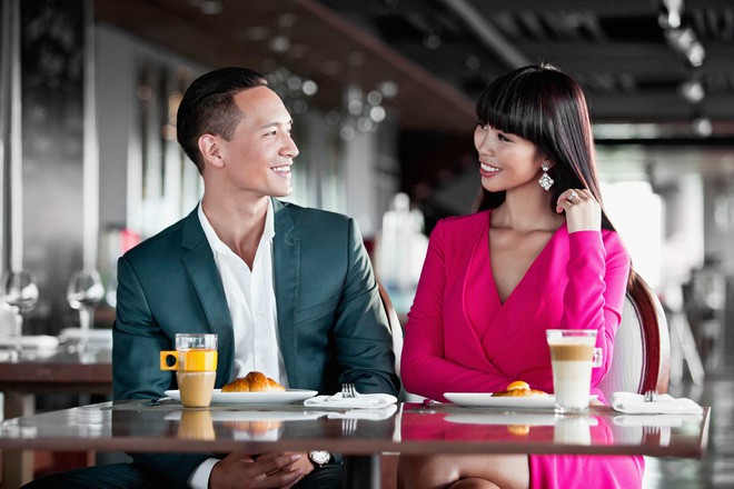 Kim Lý sau khi yêu Hà Hồ: Chẳng đứng gần chụp ảnh cùng bất cứ mỹ nhân Vbiz nào, chỉ sát cánh bên hai mẹ con Subeo Kim Lý sau khi yêu Hà Hồ: Chẳng đứng gần chụp ảnh cùng bất cứ mỹ nhân Vbiz nào, chỉ sát cánh bên hai mẹ con Subeo