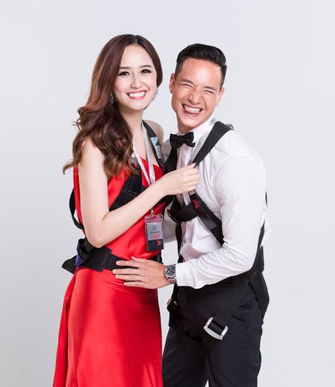 Kim Lý sau khi yêu Hà Hồ: Chẳng đứng gần chụp ảnh cùng bất cứ mỹ nhân Vbiz nào, chỉ sát cánh bên hai mẹ con Subeo