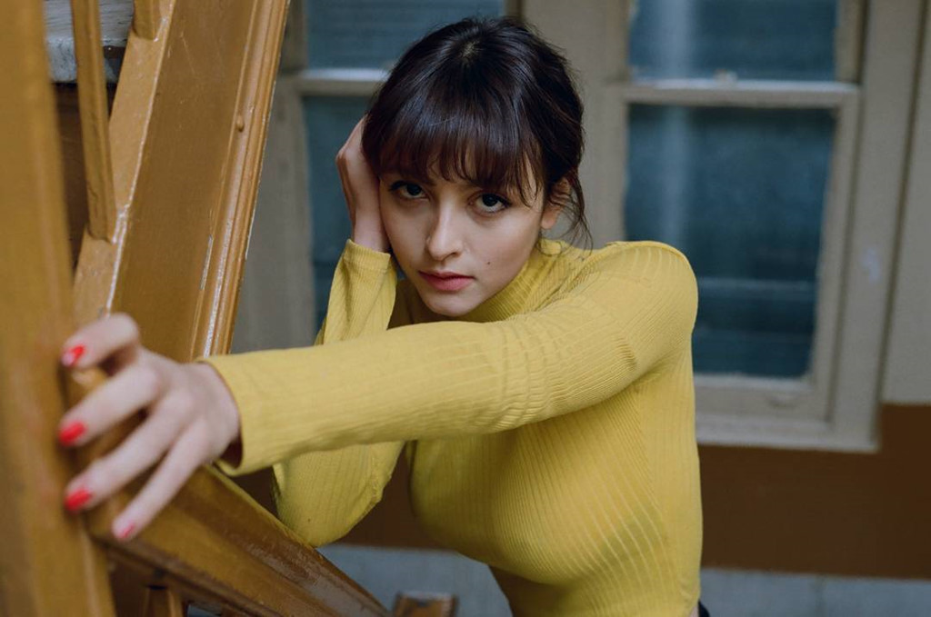 Vẻ gợi cảm của mỹ nhân lai 9X nổi đình đám trên mạng