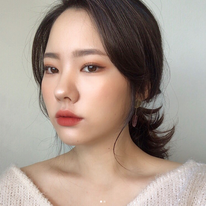 3 xu hướng trang điểm được dự đoán sẽ tạo nên cơn sốt trong năm 2018