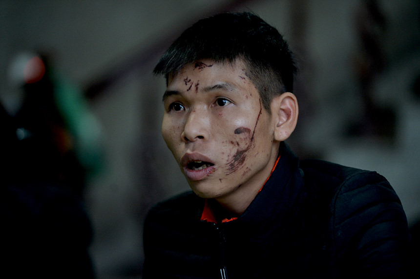 Phía sau vụ nổ chấn động ngôi làng chuyên mổ xác máy bay