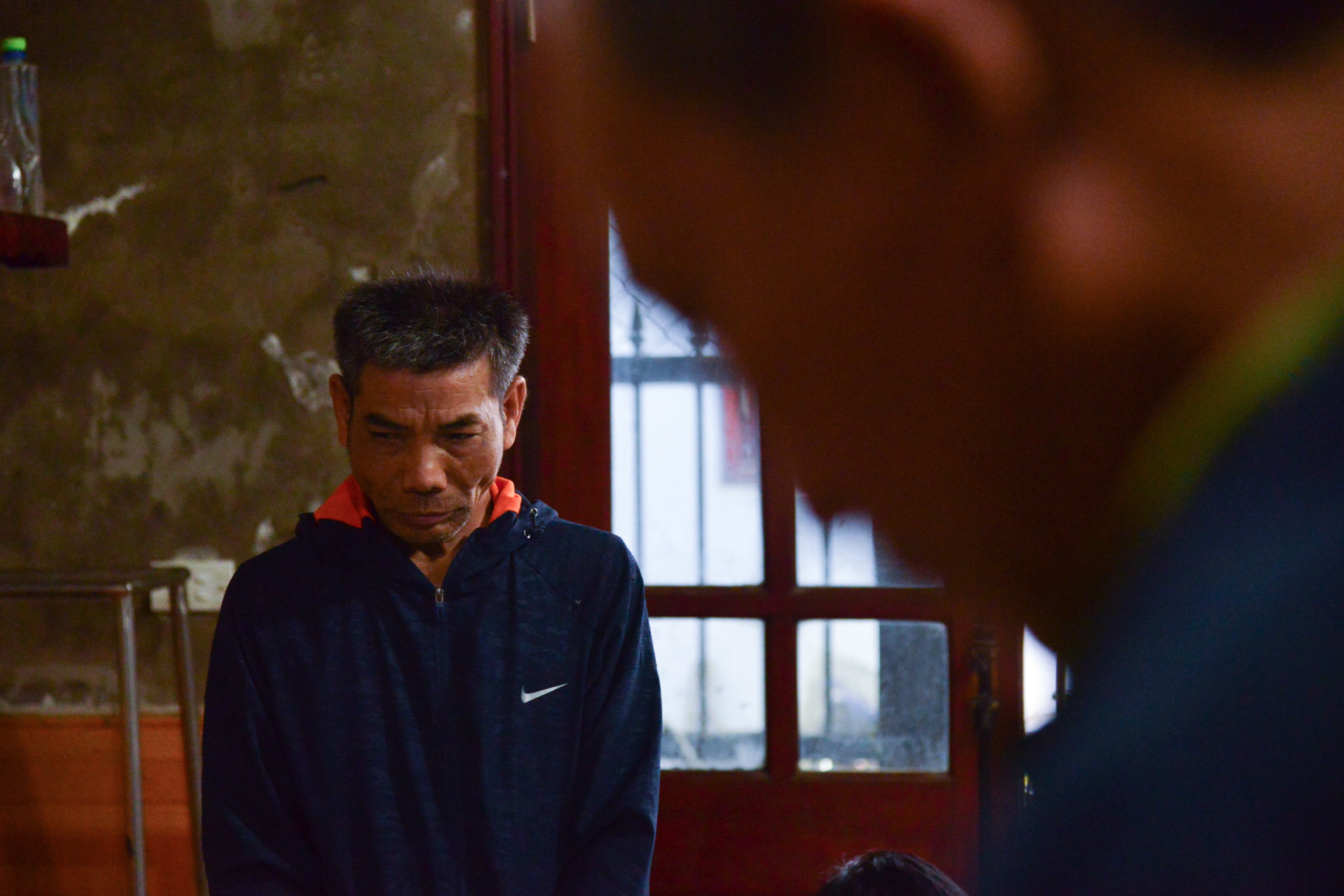 Phía sau vụ nổ chấn động ngôi làng chuyên mổ xác máy bay