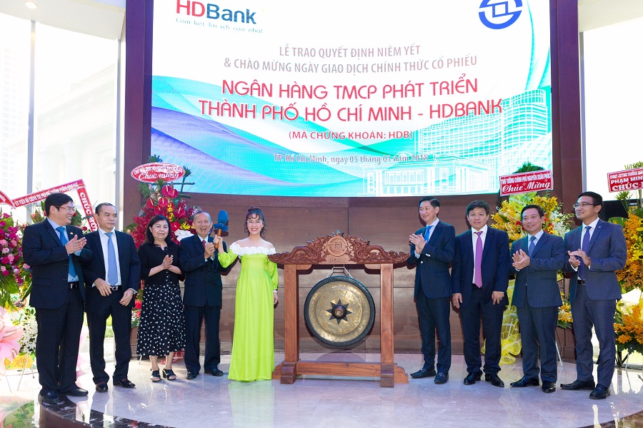 Cổ phiếu HDBank lọt top 3 mã chứng khoán vua đắt nhất thị trường