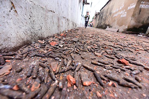 Bắc Ninh: Quan Độ hơn 10 năm buôn đạn cũ, nhưng huyện không biết