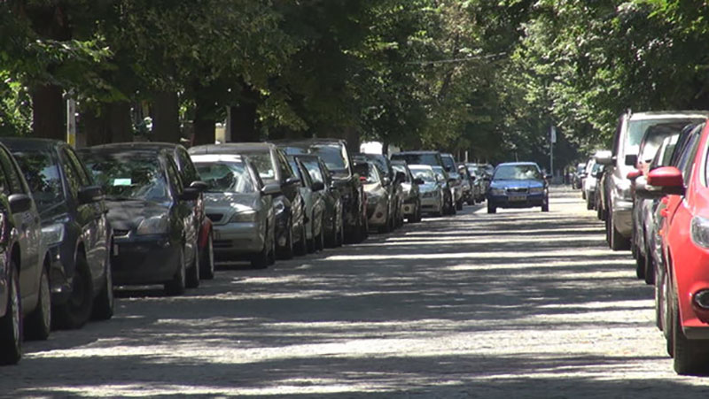 Chi phí trông giữ xe ở các quốc gia: Có nơi tăng 200%
