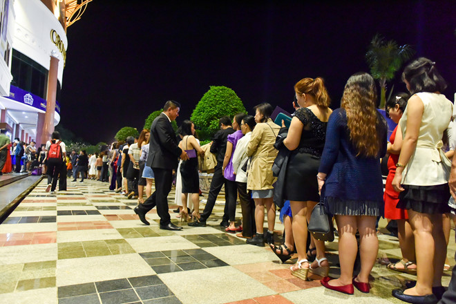 HHen Niê đăng quang Hoa hậu Hoàn vũ, Hoàng Thùy đoạt Á hậu 1 HHen Niê đăng quang Hoa hậu Hoàn vũ, Hoàng Thùy đoạt Á hậu 1