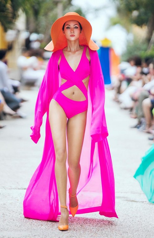 HHen Niê: Cô gái quê mùa, thô gầy ngày nào trở thành Hoa hậu Hoàn vũ Việt Nam cá tính