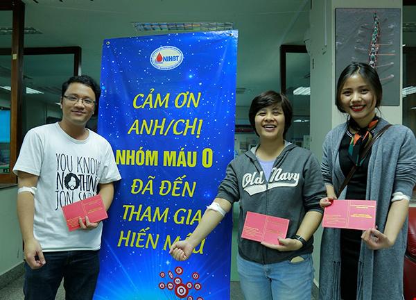 Hàng trăm người nhóm máu O xếp hàng hiến máu, nối dài sự sống cho người bệnh