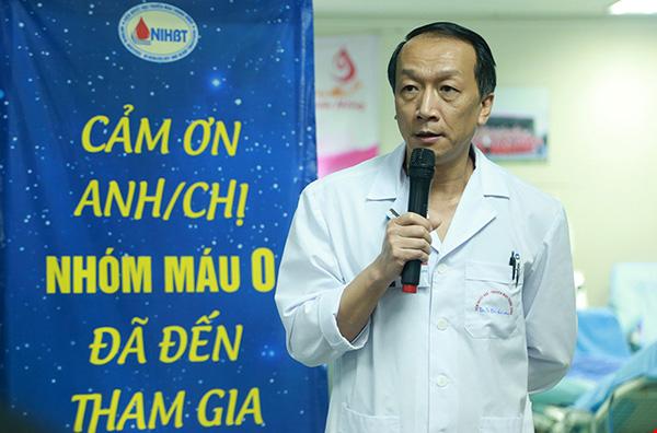 Hàng trăm người nhóm máu O xếp hàng hiến máu, nối dài sự sống cho người bệnh