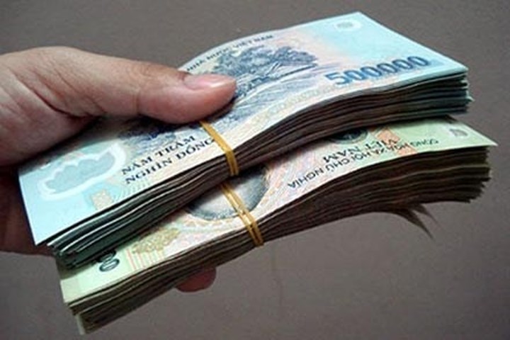 Hứa chạy việc, lừa đảo, chiếm đoạt 5 tỷ đồng