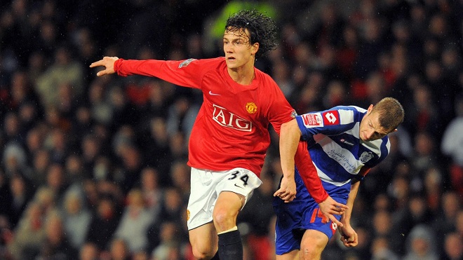 Công Vinh nói gì khi chiêu mộ thành công cựu cầu thủ Man United?