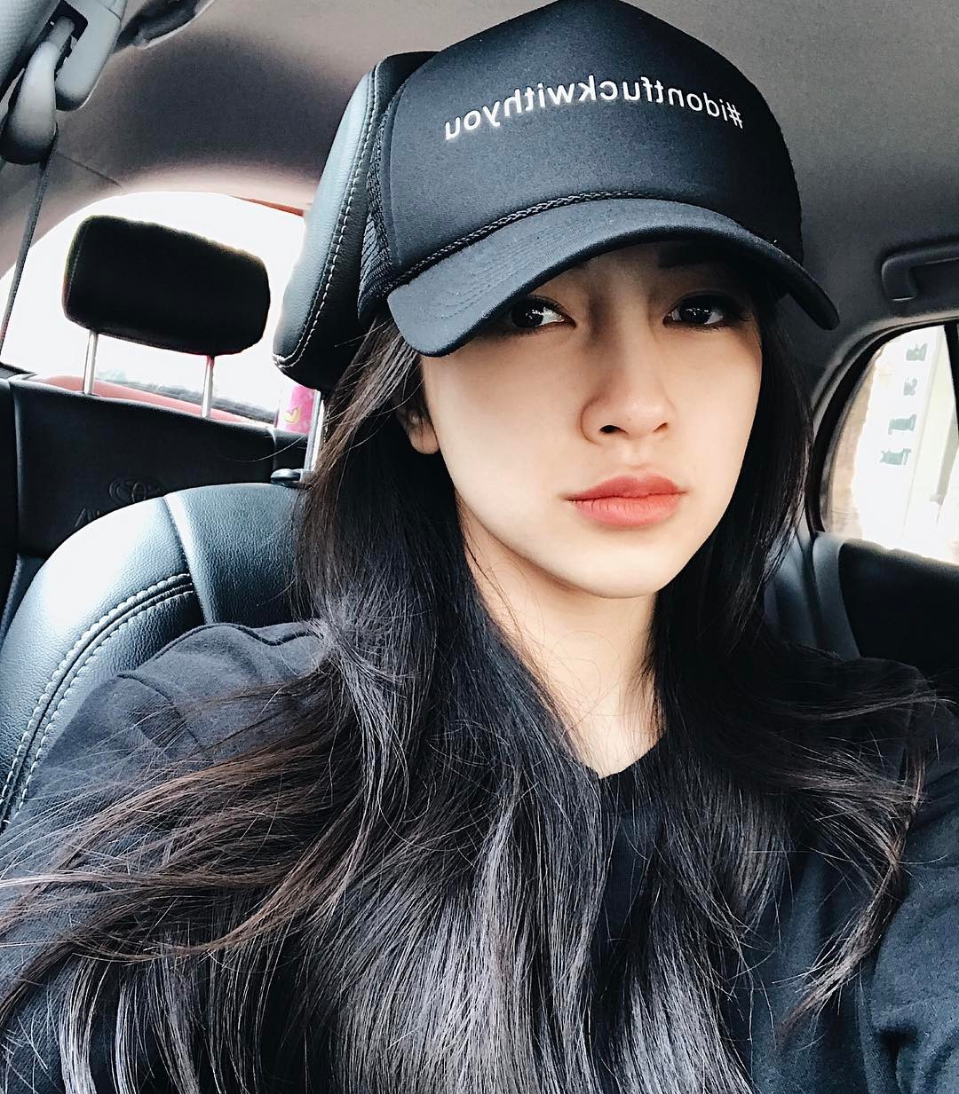 Jessie Lương - Cô nàng người Việt với vẻ đẹp nữ thần khiến ai cũng nhầm là con lai