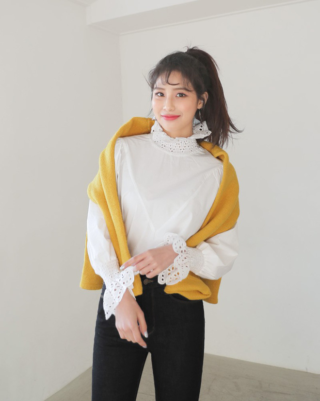 3 cách điệu của áo sơmi và áo blouse đang rất được lòng các nàng điệu đà vào thời điểm này 3 cách điệu của áo sơmi và áo blouse đang rất được lòng các nàng điệu đà vào thời điểm này