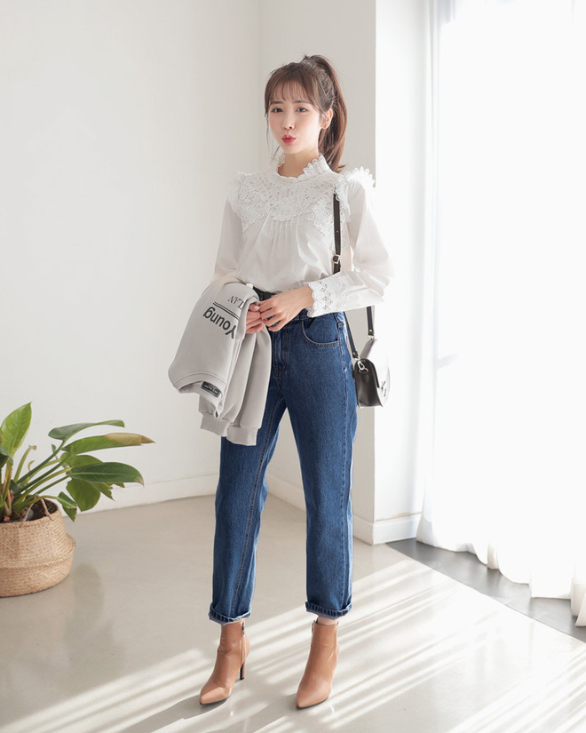 3 cách điệu của áo sơmi và áo blouse đang rất được lòng các nàng điệu đà vào thời điểm này 3 cách điệu của áo sơmi và áo blouse đang rất được lòng các nàng điệu đà vào thời điểm này