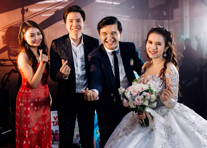 Lan Ngọc cùng dàn nghệ sĩ dự tiệc cưới đạo diễn Võ Thanh Hòa