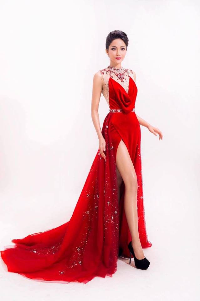Phản ứng bất ngờ của sao Việt khi lần đầu tiên một cô gái dân tộc thiểu số đăng quang Hoa hậu quốc gia Phản ứng bất ngờ của sao Việt khi lần đầu tiên một cô gái dân tộc thiểu số đăng quang Hoa hậu quốc gia