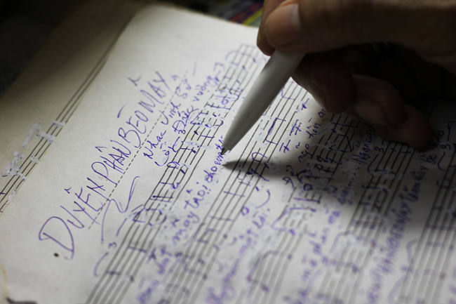 Vua Bolero Vinh Sử: Tuổi 75 một mình sau 3 đời vợ, thu nhập trăm triệu đồng một tháng