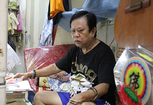 Vua Bolero Vinh Sử: Tuổi 75 một mình sau 3 đời vợ, thu nhập trăm triệu đồng một tháng