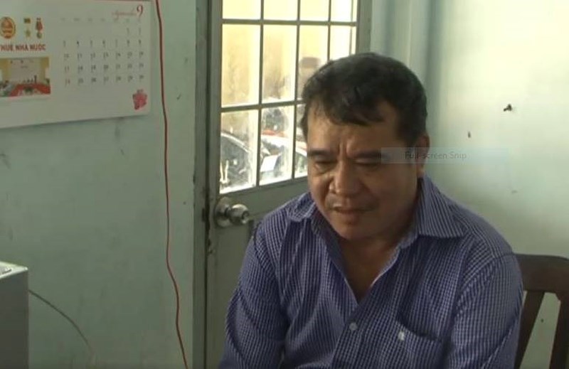 Tạt axit đậm đặc vào người tình cũ và tình địch