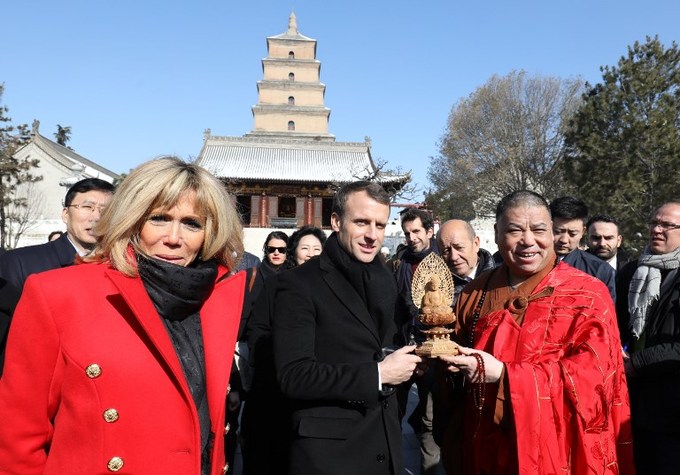 Tổng thống Pháp thăm đội quân đất nung của Tần Thủy Hoàng