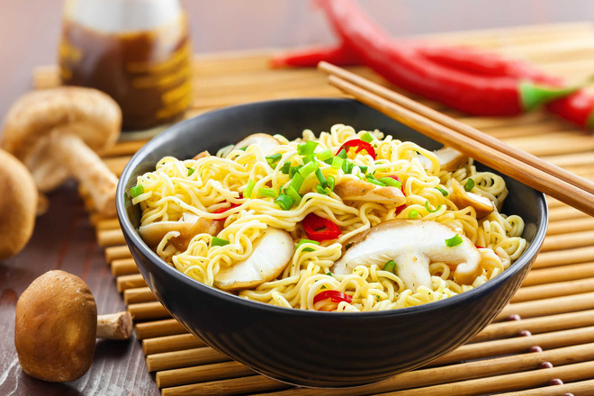 Sự thật về tin đồn gan phải thải độc 32 ngày sau khi ăn mì tôm Sự thật về tin đồn gan phải thải độc 32 ngày sau khi ăn mì tôm