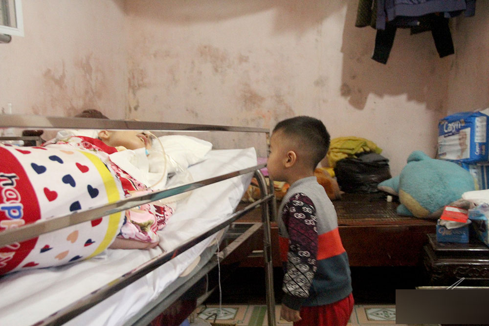 Cuộc sống thực vật của cô con dâu xinh đẹp sau vụ nổ Văn Phú