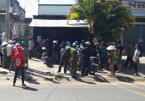 Người phụ nữ nghi bị sát hại trong tình trạng lõa thể