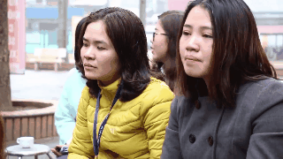 Học sinh cùng thầy cô ở Hà Nội khóc như mưa giữa sân trường vì một bài chia sẻ Học sinh cùng thầy cô ở Hà Nội khóc như mưa giữa sân trường vì một bài chia sẻ