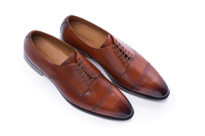 Phối giày da linh hoạt với trang phục cho phái mạnh