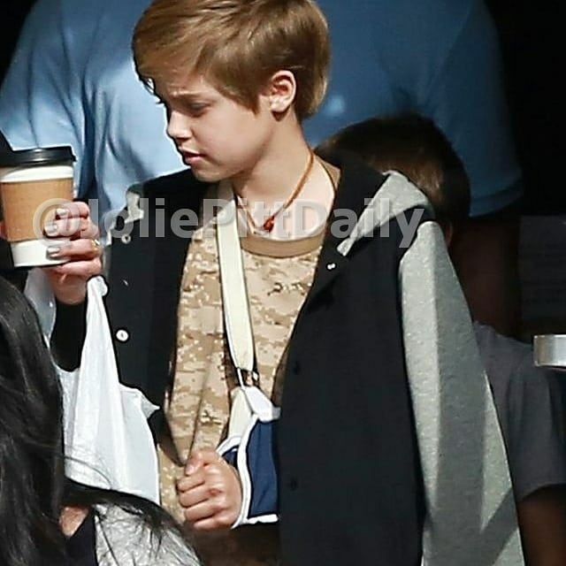 Con gái Angelina Jolie bị gãy xương đòn trong kỳ nghỉ