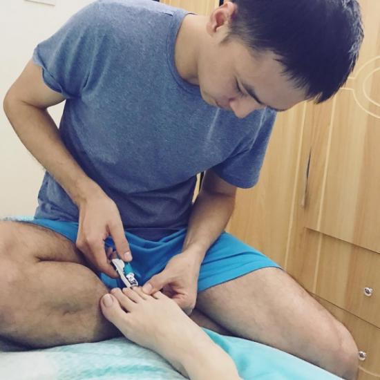 Văn Anh được mệnh danh là ông bố soái ca với cách chăm sóc vợ bầu như thế này!