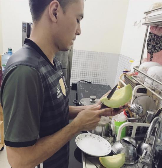 Văn Anh được mệnh danh là ông bố soái ca với cách chăm sóc vợ bầu như thế này! Văn Anh được mệnh danh là ông bố soái ca với cách chăm sóc vợ bầu như thế này!