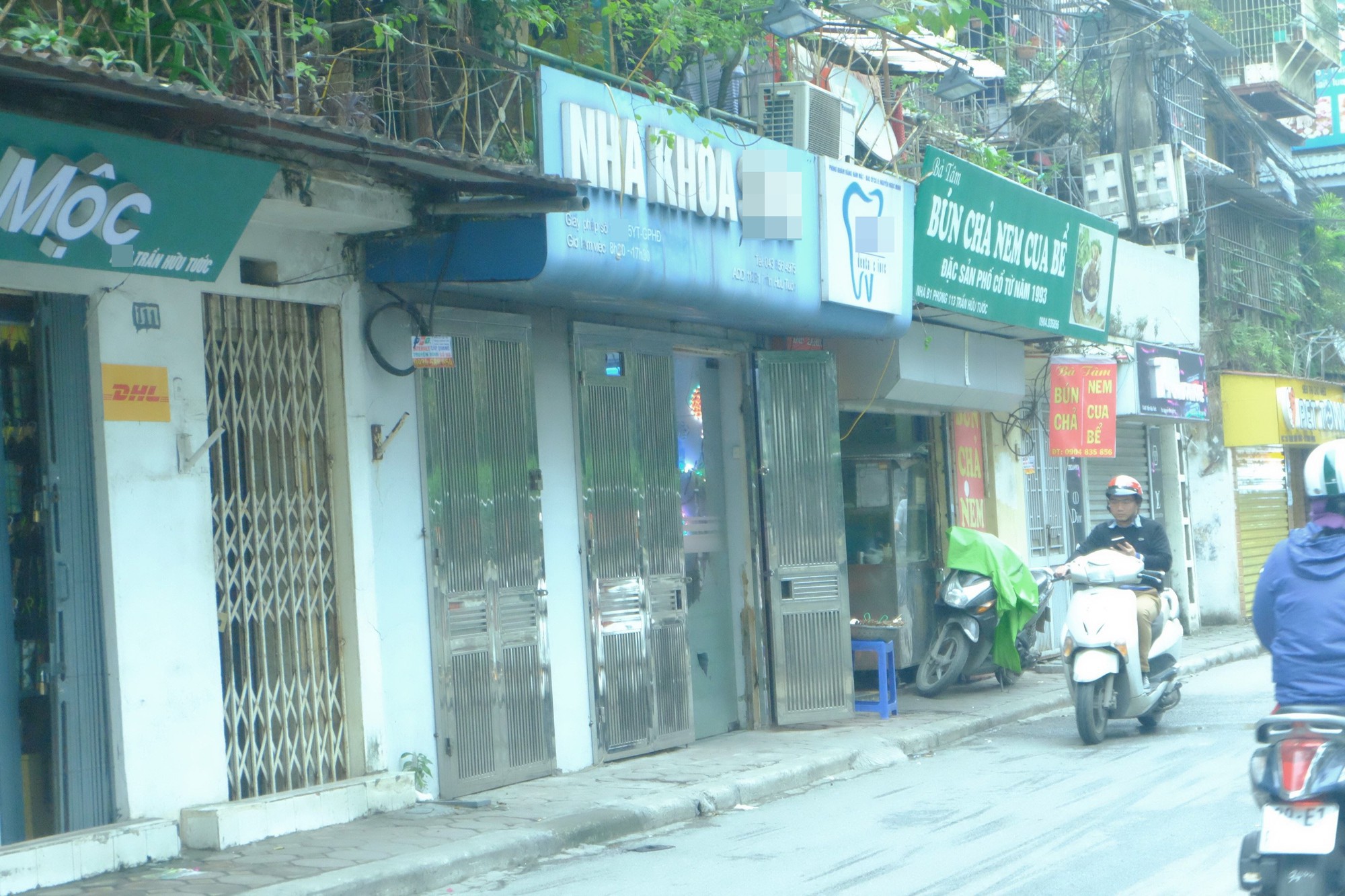 Bọc răng, uốn tóc, cắt mí - Những ca làm đẹp thông thường nhưng đã khiến các nạn nhân tiền mất tật mang