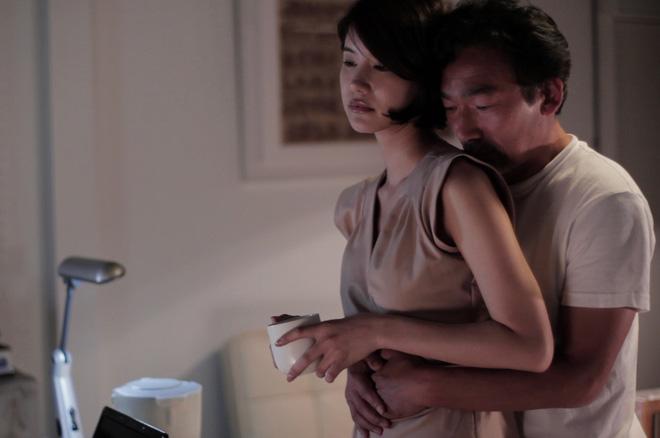 Vợ không cho gần gũi, tôi ngoại tình, để rồi sững sờ khi biết một sự thật…