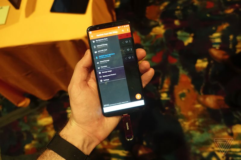 Sandisk trình làng USB 1TB kích cỡ nhỏ nhất thế giới